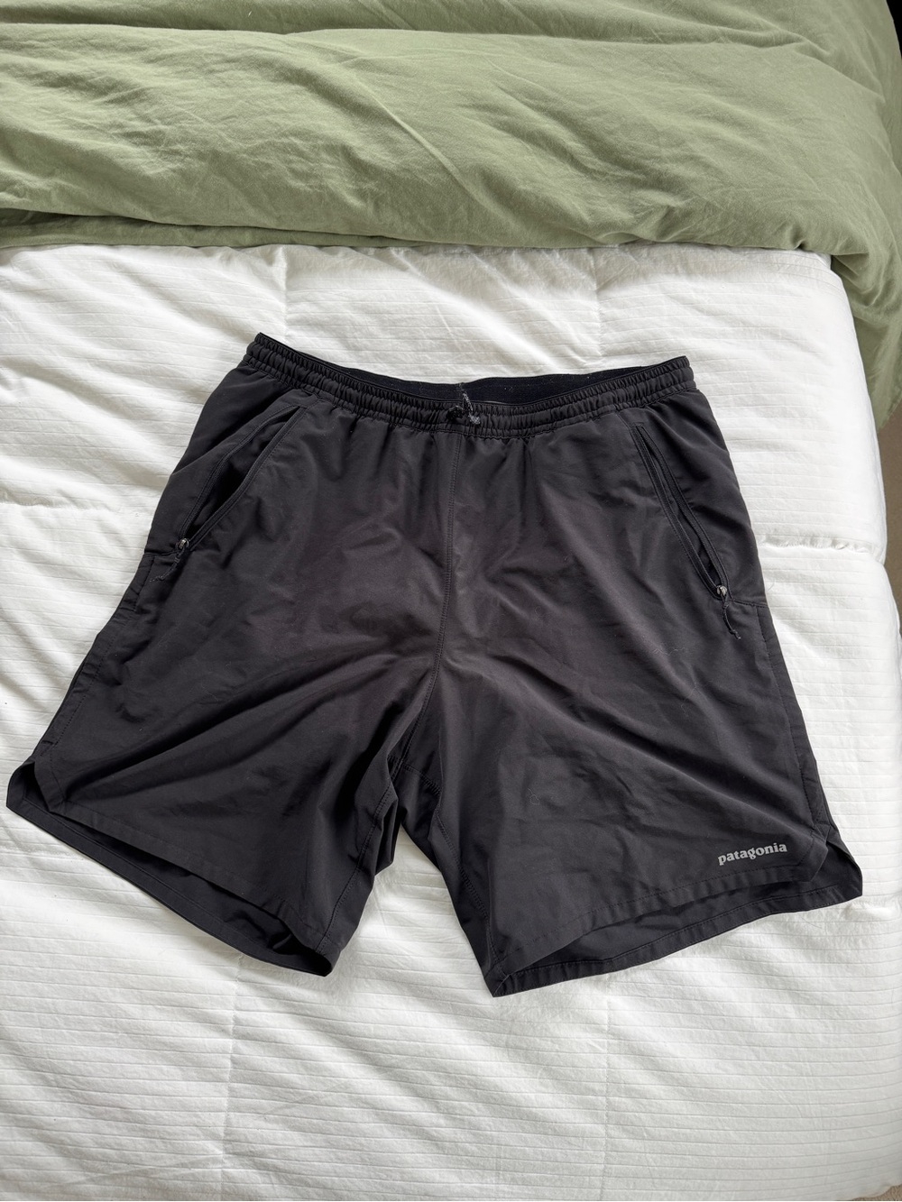 Patagonia Black Men's Lined Trail Running Shorts — Zip Pockets, Elastic Waist